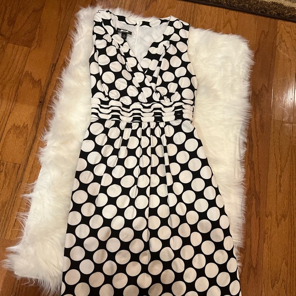 🖤⚪️polka dot dress - Picture 2 of 5
